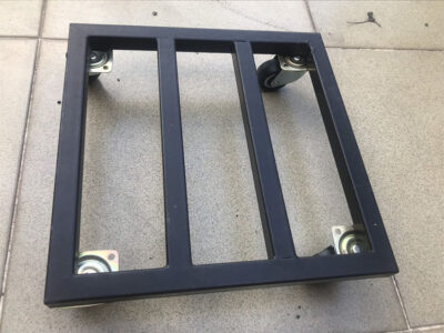 Chân đế chậu hoa gấn bánh xe