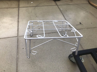 chân đế để chậu cây