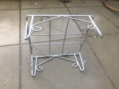 chân đế để chậu cây