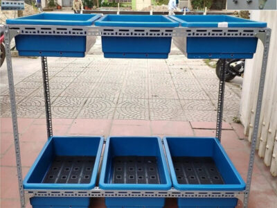 kệ trồng rau sắt V lỗ thẳng đứng 6 khay rau