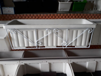 kệ trồng rau treo ban công