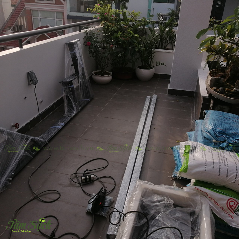 Thiết kế kệ trồng rau sạch 2 tầng