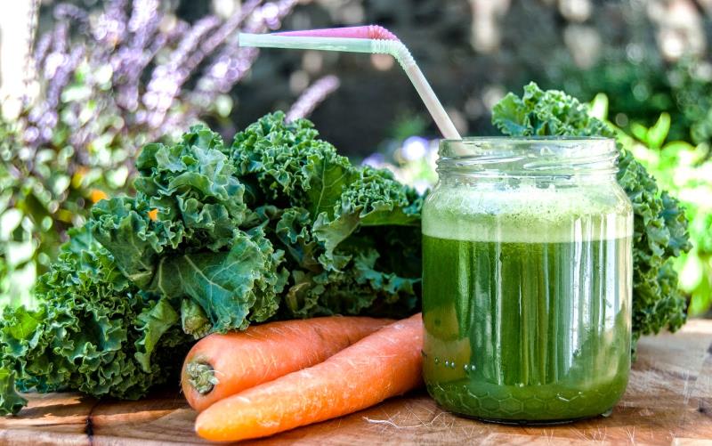 Nước ép cải kale cà rốt