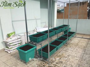 Kệ trồng rau 2 tầng